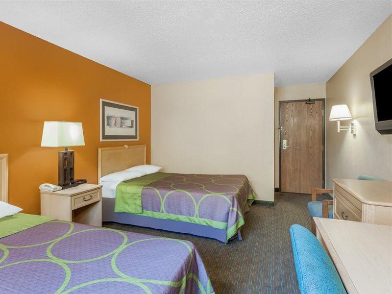 Hotel Super 8 By Wyndham Charlotte/Amusement Park Area Zewnętrze zdjęcie